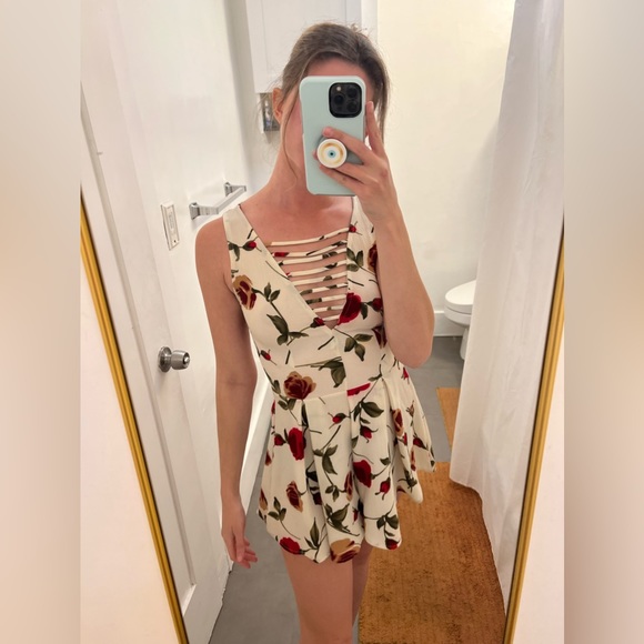 Floral Romper - Picture 3 of 15